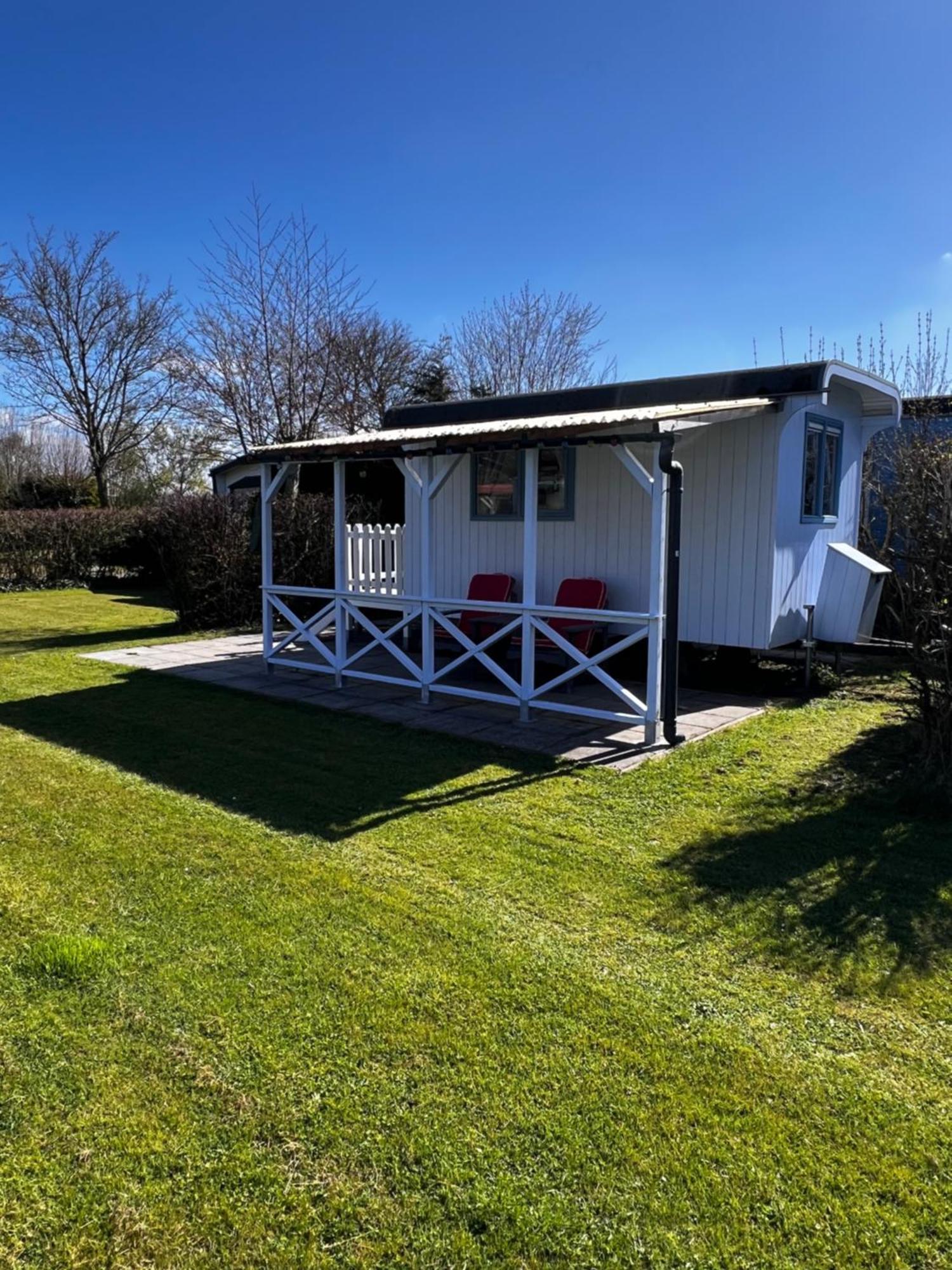 Shepherds Hut Oostvoorne Exterior photo